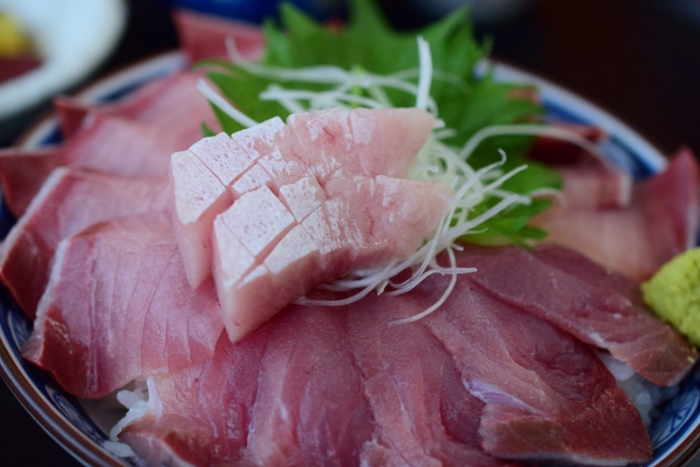 ぶり　海鮮丼