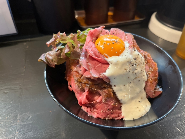 お肉　ローストビーフ