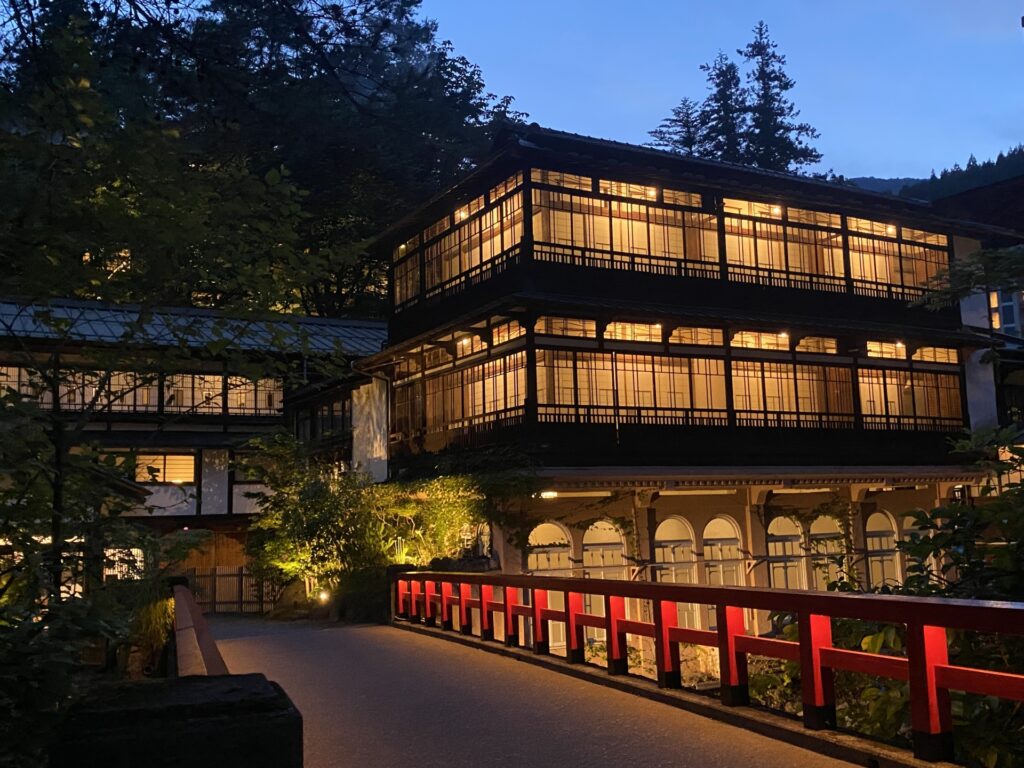 群馬　積善館　四万温泉　ホテル　旅館　和室