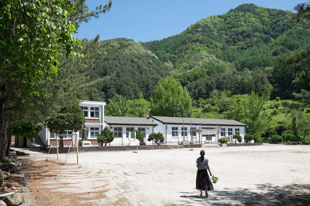 学校　建築　風景　街並み