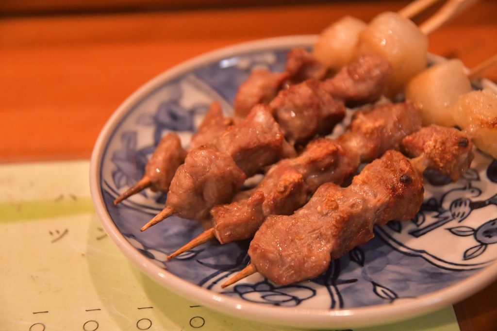 焼き鳥　食事　和食