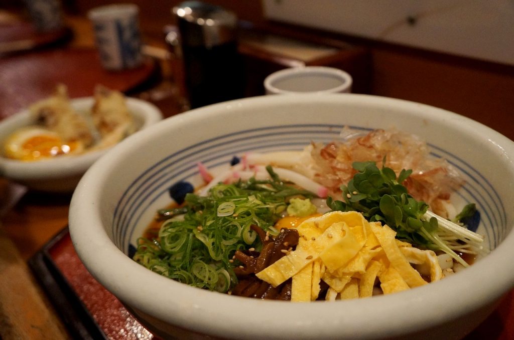 丼もの　まぜそば　食事　和食