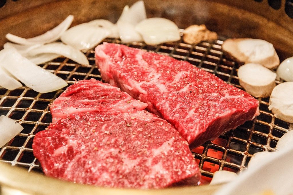 焼肉　お肉　食事　和食