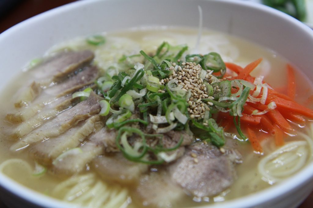 ラーメン　麺類　食事　沖縄　そば