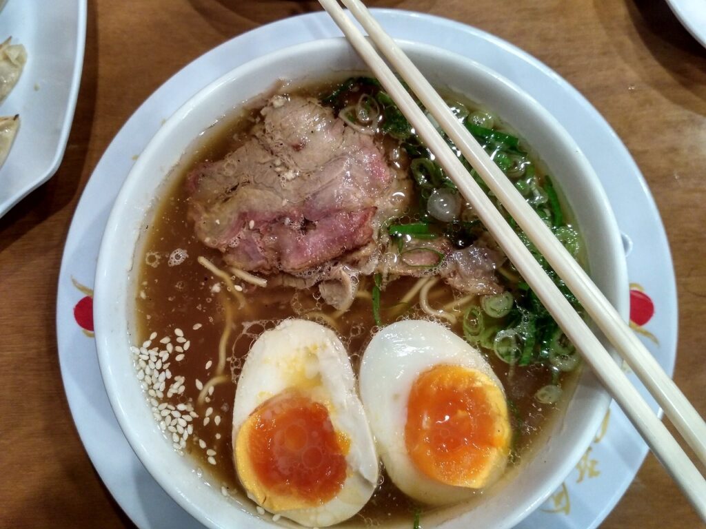 ラーメン　麺類　食事