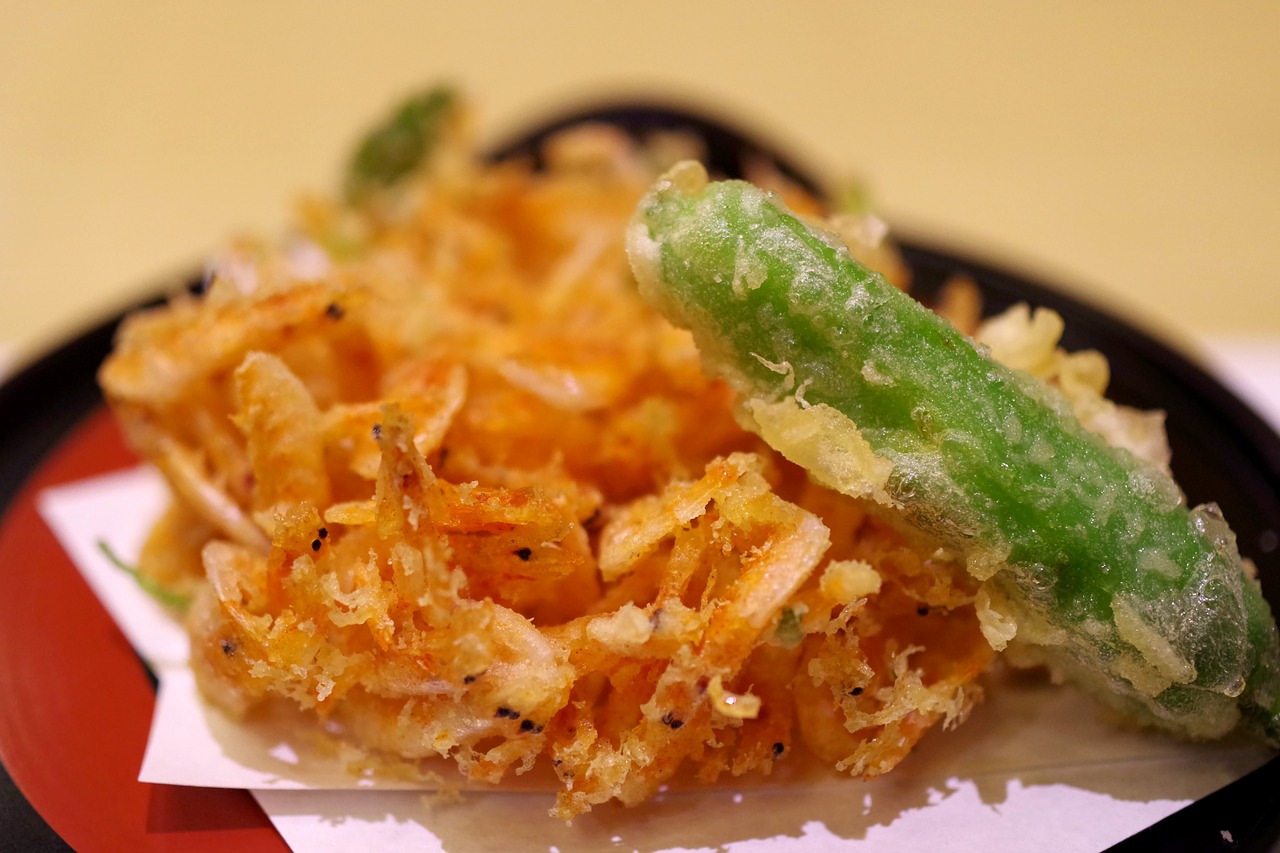 天ぷら　食事　揚げ物　和食