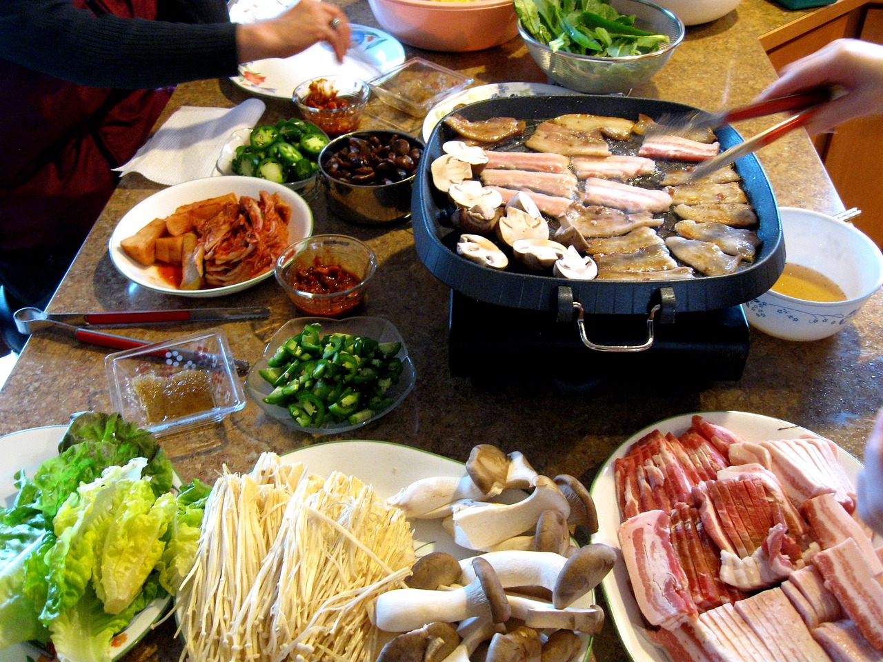 焼肉　アジア　食事　和食