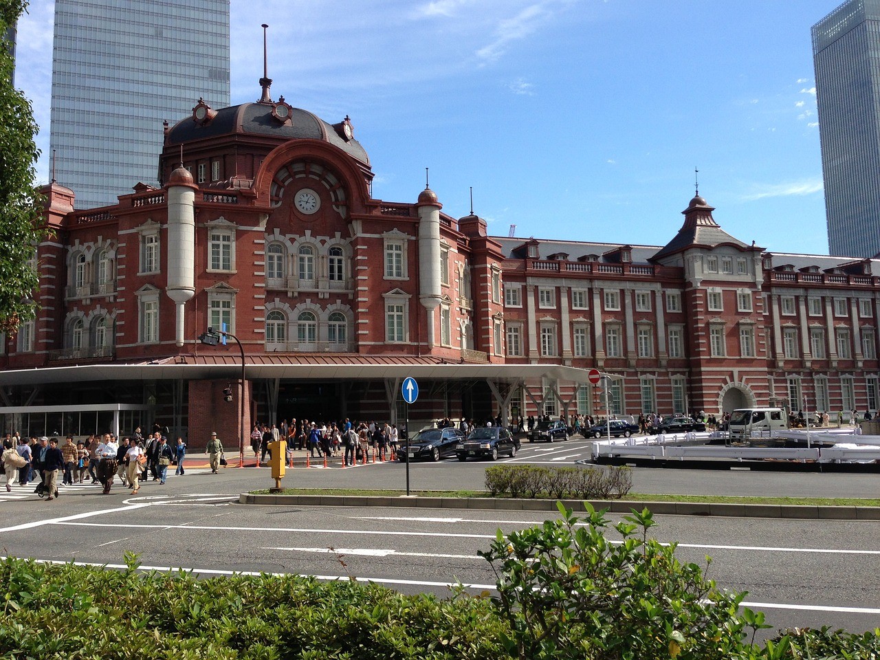 東京駅　建築　風景　街並み